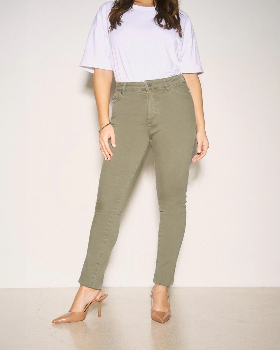 Jean Larry - Image 5