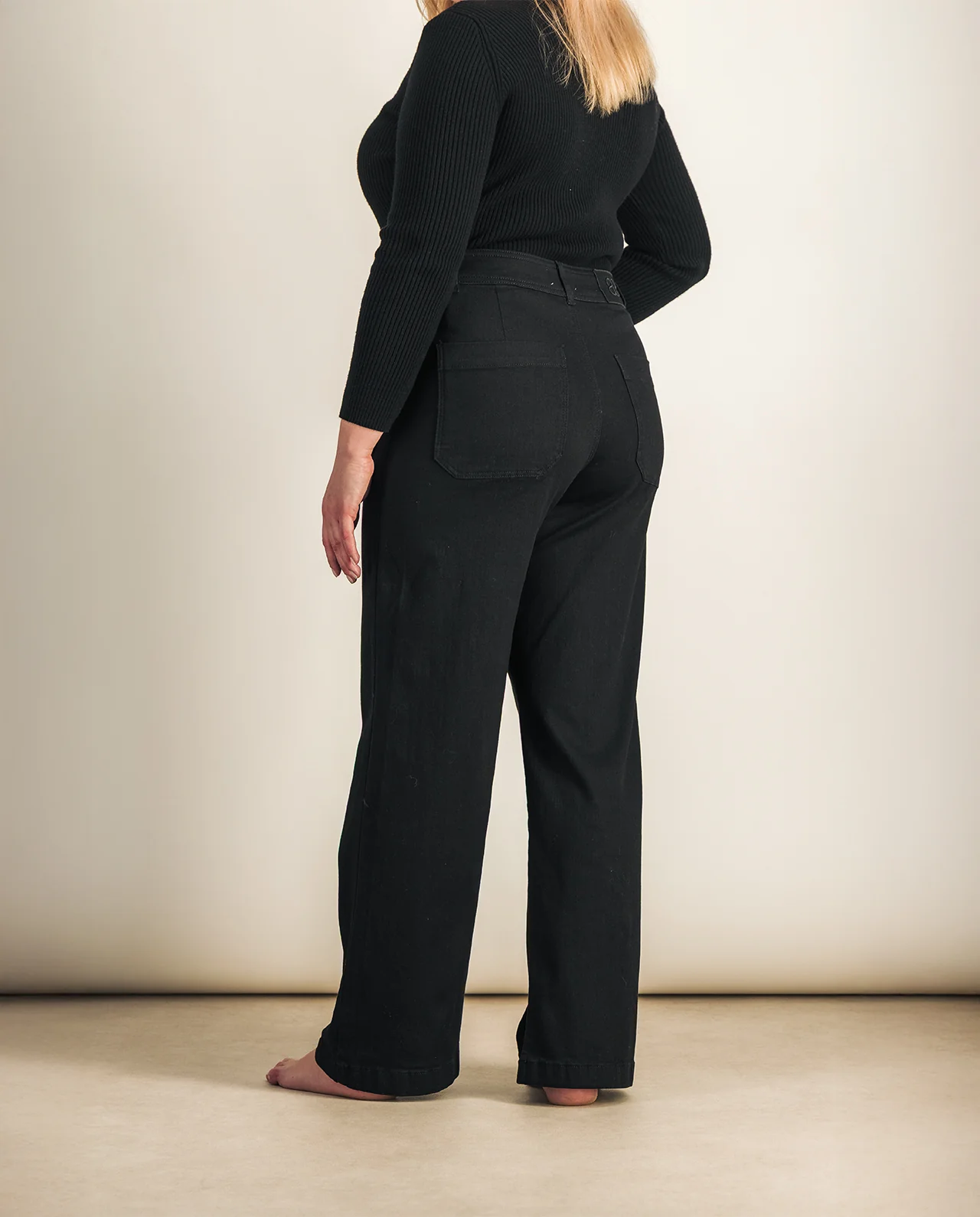 Jean Louca - Image 7